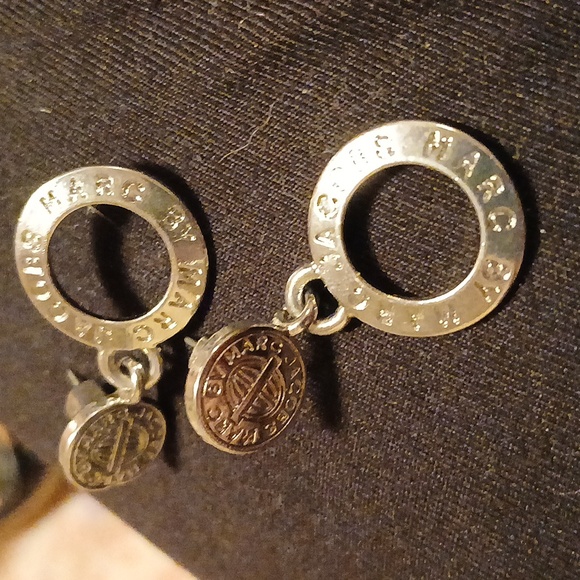 Marc Jacobs silver toned post earrings - Picture 2 of 8